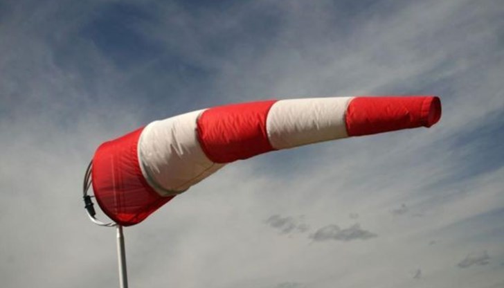 Областна управа апелира жителите да затворят прозорците и да обезопасят терасите Областна управа апелира жителите да затворят прозорците и да обезопасят терасите