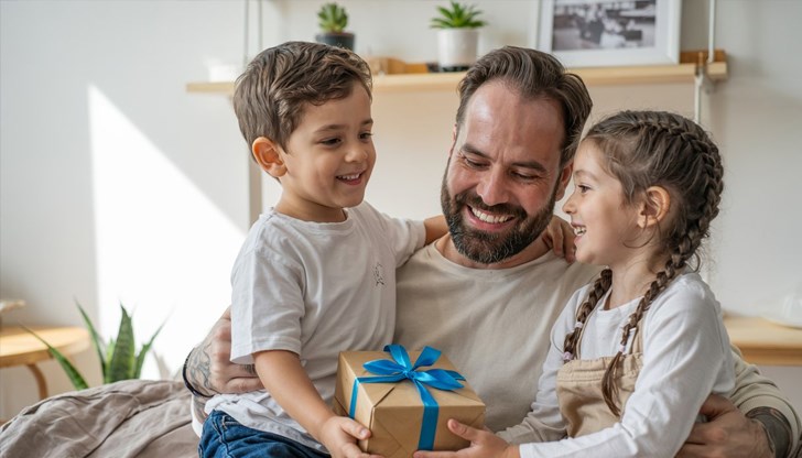 15-дневният отпуск да може да се разпредели от раждането до навършване на 1 година на детето