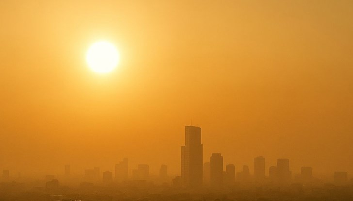 Слънцето и жегата създават невидим убиец във въздуха