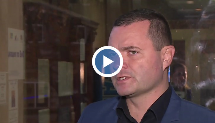 Ще използва принудителното ниско ниво, кани спортисти и граждани