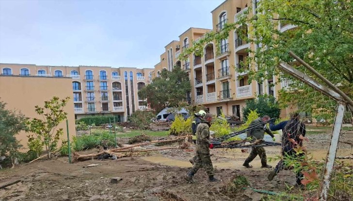 Генка Шикерова и арх. Петър Диков предлагат решения за системния проблем след трагедията в Елените Генка Шикерова и арх. Петър Диков предлагат решения за системния проблем след трагедията в Елените