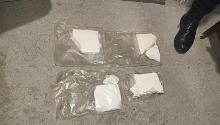 Иззеха наркотици за 1 милион лева и 100 000 лева в брой