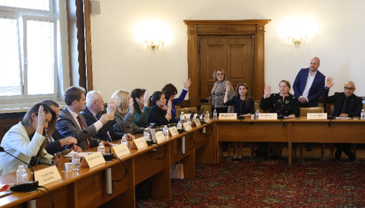 Различни партии изразиха съмнения относно давността и философията на отпуска