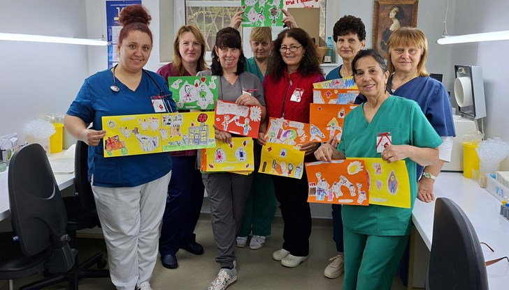 Малчуганите зарадваха екипа на Отделение "Трансфузионна хематология"