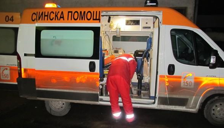 Пострадалият е с фрактури на ръката и лицевите кости32-годишен мъж