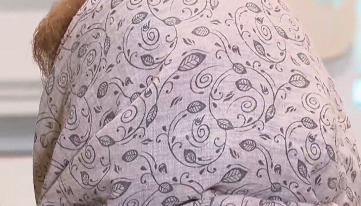 71-годишна жена с висше образование и няма обяснение как е