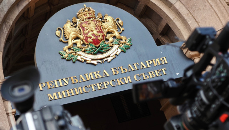 Инвестицията от близо милиард лева ще създаде хиляда нови работни