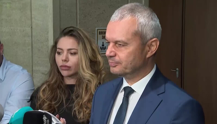 Лидерът на Възраждане критикува остро ГЕРБ и ДПС, които според