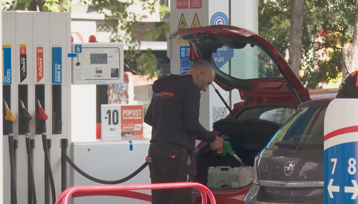 Санкции на САЩ срещу сръбската НИС предизвикаха среща Вучич –