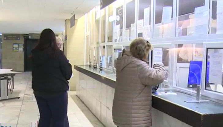 Родителите от Благоевград заявяват, че сумата не е достатъчна, особено