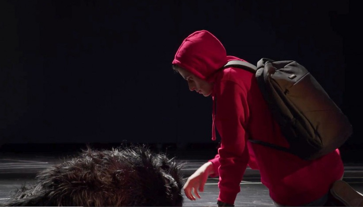 Четириногият актьор ще се включи в постановката Странна случка с