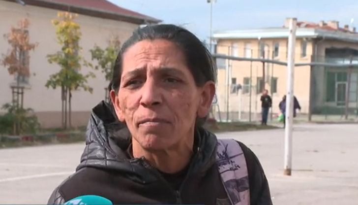 Изказването на майката идва след днешния инцидент, при който осмокласник