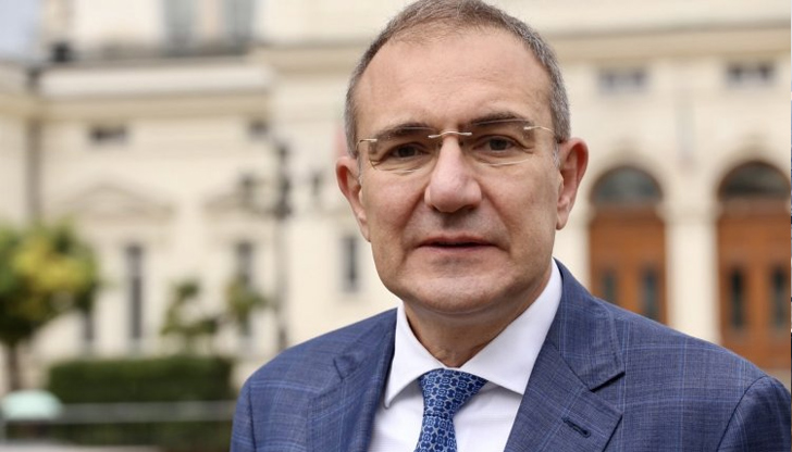 Социалният министър ще представи данни за явлението деца раждат деца“Социалното