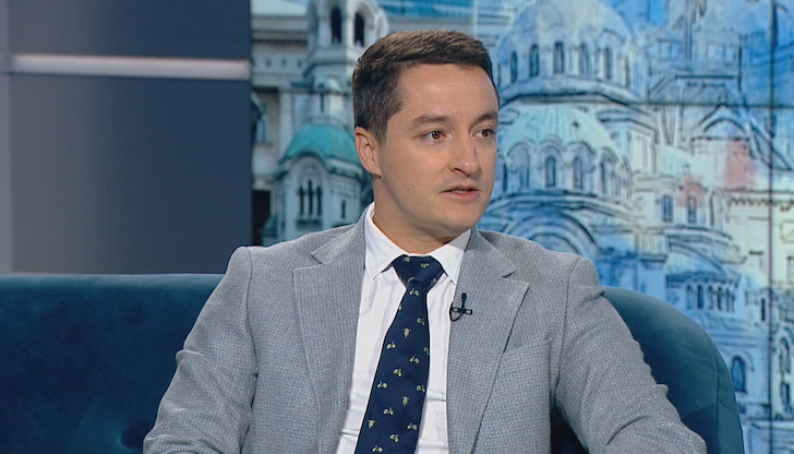 Депутатът от ПП-ДБ предупреди за опасност от проруско мнозинствоВ най-неочакван