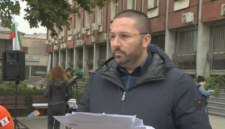 Бащата на Сияна: Делата за катастрофи са печатница за париБащата