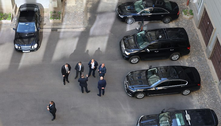 Президентът, премиерът и председателят на НС могат да се откажат