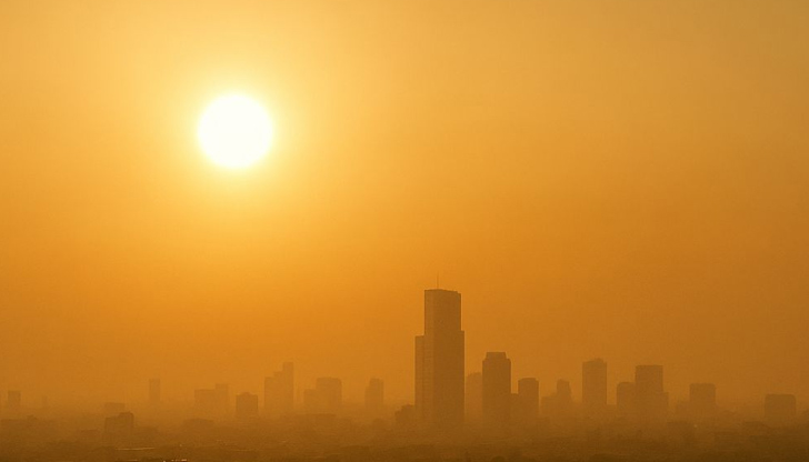 Слънцето и жегата създават невидим убиец във въздухаВъздухът над Европа