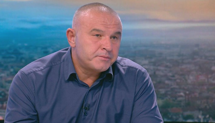 Стефан Ботев разкри защо Карлос Насар не получава заплата от