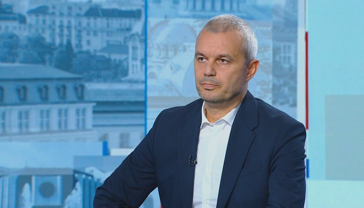 Лидерът на Възраждане обвини управляващите в безпомощност и официално приканване