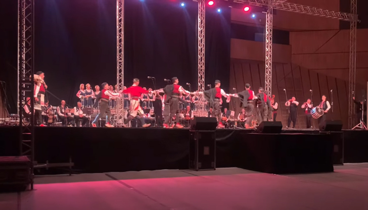 Над 60 изпълнители ще участват в постановката тази вечерНационалният фолклорен