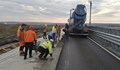 Изляха 50 кубика бетон на Дунав мост
