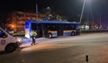 Тролейбус се блъсна в електрически стълб в София
