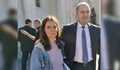 Полицията проверява почитателка на Румен Радев заради чести срещи и подаръци