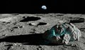 Учен съветва да търсим извънземни под повърхността на Луната
