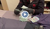 Откриха над 110 000 лева в дома на митничар
