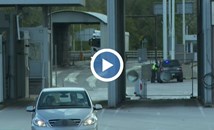 Гърция спира туристи на границата за неплатени глоби