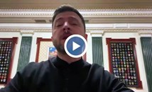 Нещо бяло излетя от носа на Зеленски