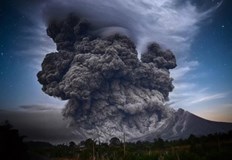 Облаци от дим затрудниха въздушния трафик над АзияВулканът Хайли Губи