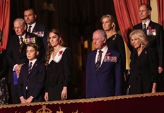 Хиляди британци се събраха в Лондон за традиционната Неделя на