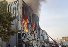 Пожар обхвана цялата сграда в КоджаелиНай малко шестима души загинаха след