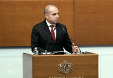 Гроздан Караджов разясни промените в условията за пътуване на децата
