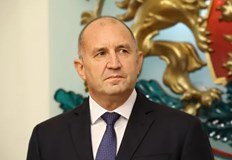 Румен Радев Стефка Евстатиева прослави името на БългарияПрезидентът Румен Радев