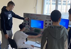 Гимназисти усвояват тънкостите на двигателите с вътрешно горене и управлението
