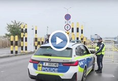 Униформените проверяват излизащите автомобили за неплатени глоби Пътна полиция започна специализирана