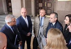 Заседанието в Министерския съвет започва в 14 00 часаНационалният съвет за