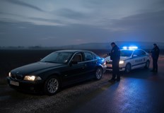 51 годишният шофьор от Тетово получи два акта от пътните полицаиПолицейски