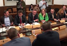 Решението засяга пряко управлението на активите на Лукойл и рафинерията