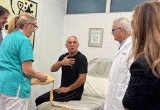 Медицинско светило оперира рамото на българската легендаФутболната легенда Христо Стоичков