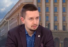 Реалният дефицит е над 3 а чакането на спасение от