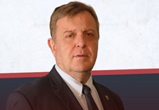 Според лидера на ВМРО управляващите са готови да сринат държавата