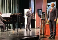 Александра Дичева и Мила Михова впечатлиха журито и публиката в