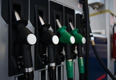 За един месец дизелът е поскъпнал с 14 стотинки а