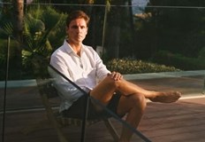 Кристофър Епингер използва вратички в санкциите и схеми в Дубай30 годишният