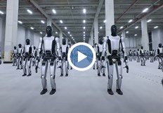 Стотици Walker S2 маршируват към камионите но не всички вярват