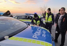 Глоба от 100 лева за пешеходци с телефон на пешеходна