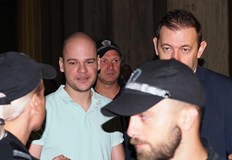 Обвиняват го в ръководене на организирана престъпна група и търговия